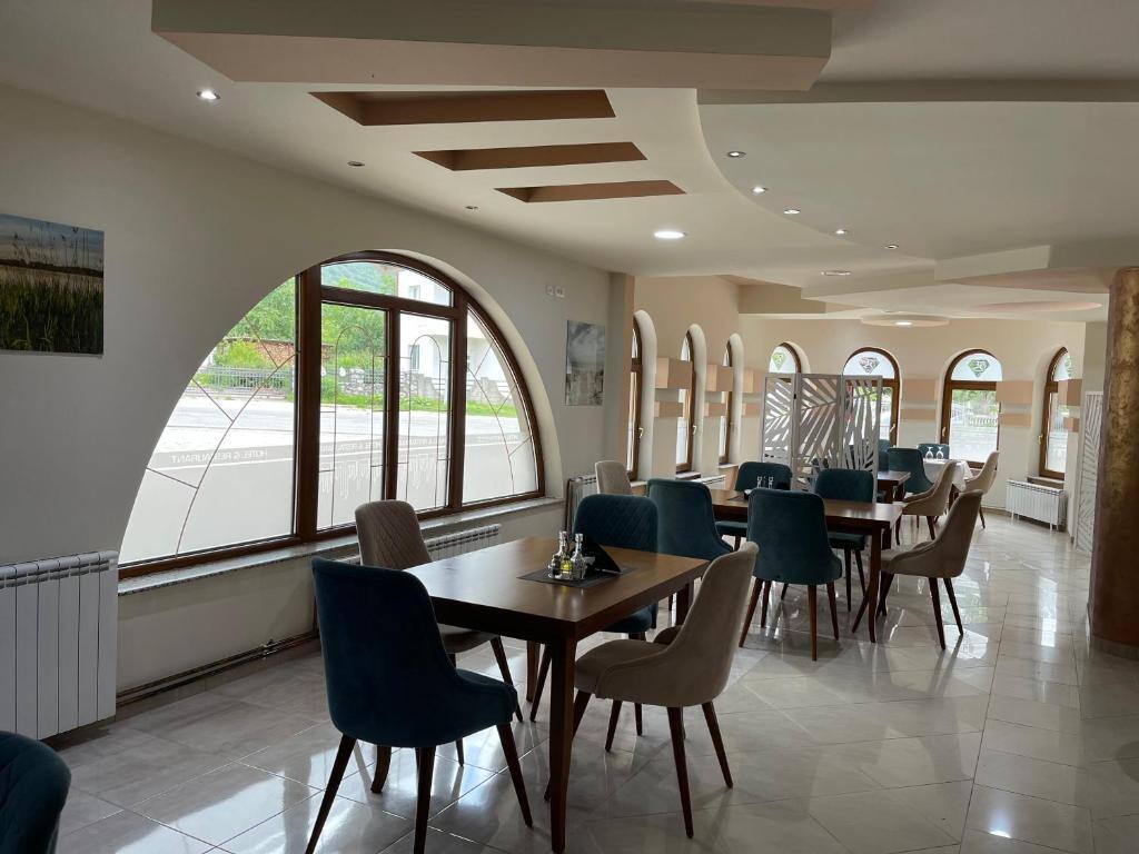 Dining room of Restaurant 5E at Rooms5E hotel in Plav